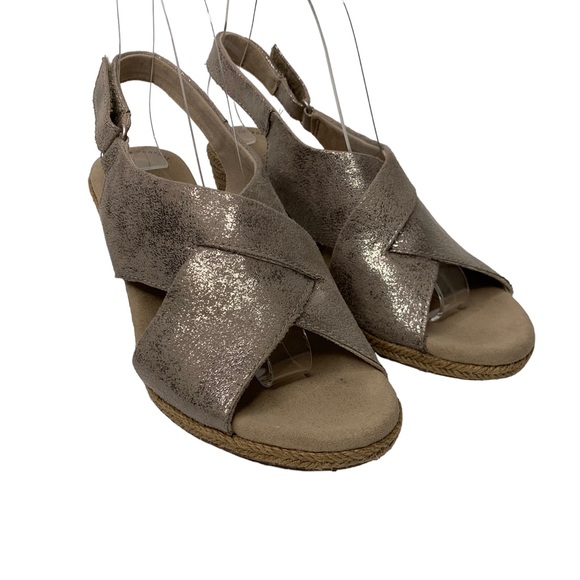 Clarks Lafley Alaina Metallic Wedge Espadrille Sandals Gold 8 - Picture 1 of 15